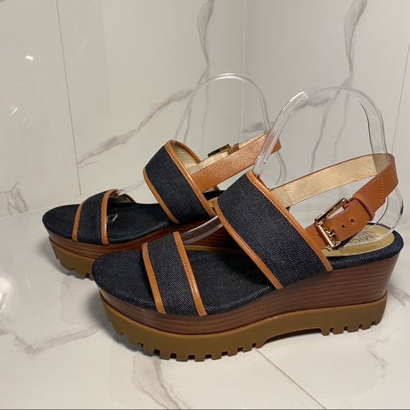 ⭐️HP⭐️ BNIB Michael Kors Gillian Denim Wedge - Picture 4 of 8